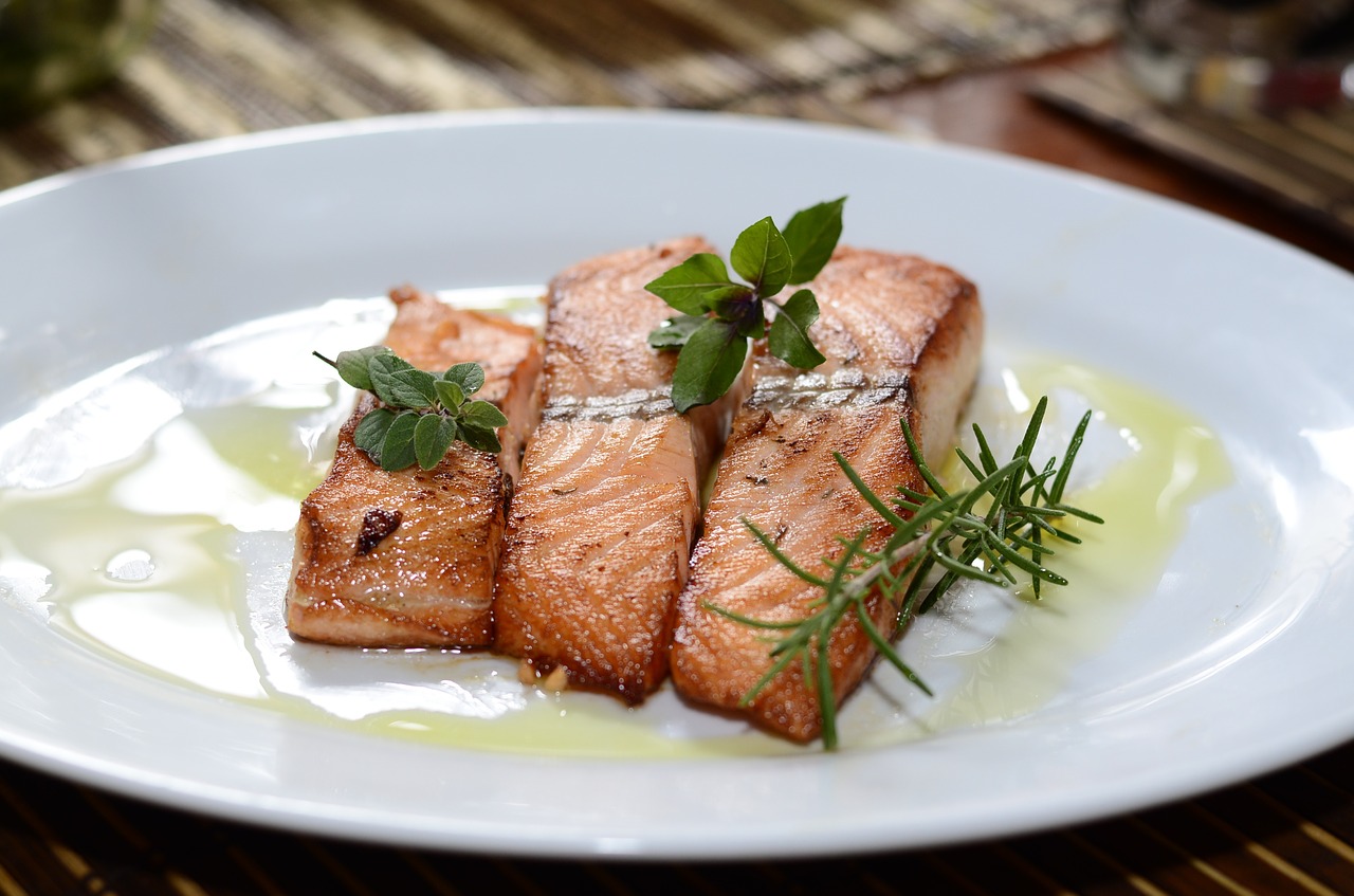 nutrition tips, salmon, lunch, fish